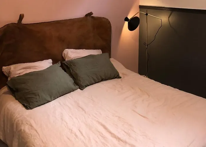 Townhouse, With 5 Bedrooms Bordeaux